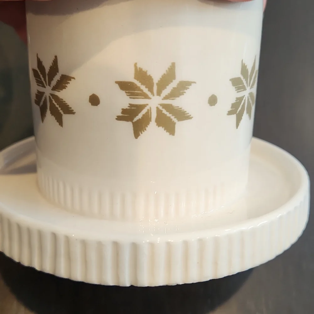 West elm, Soy candle in a glass candle dome, New